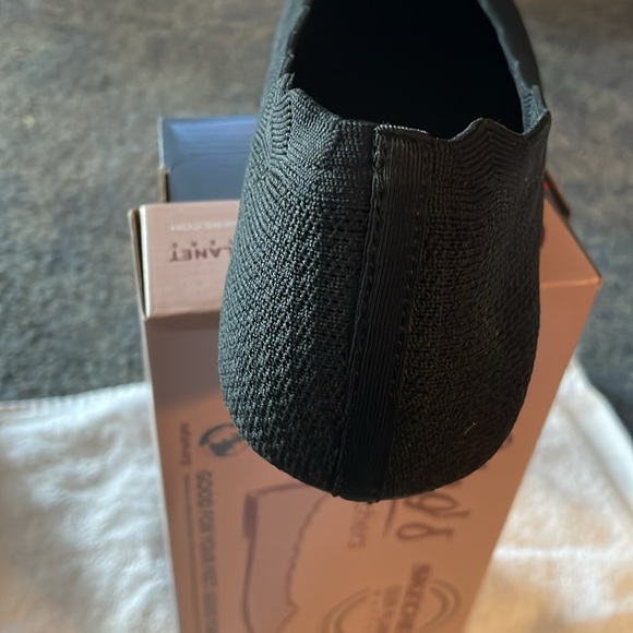 Shoes - Picture 7 of 10